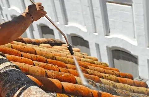 Nettoyage de toitures - Trévou-Tréguignec